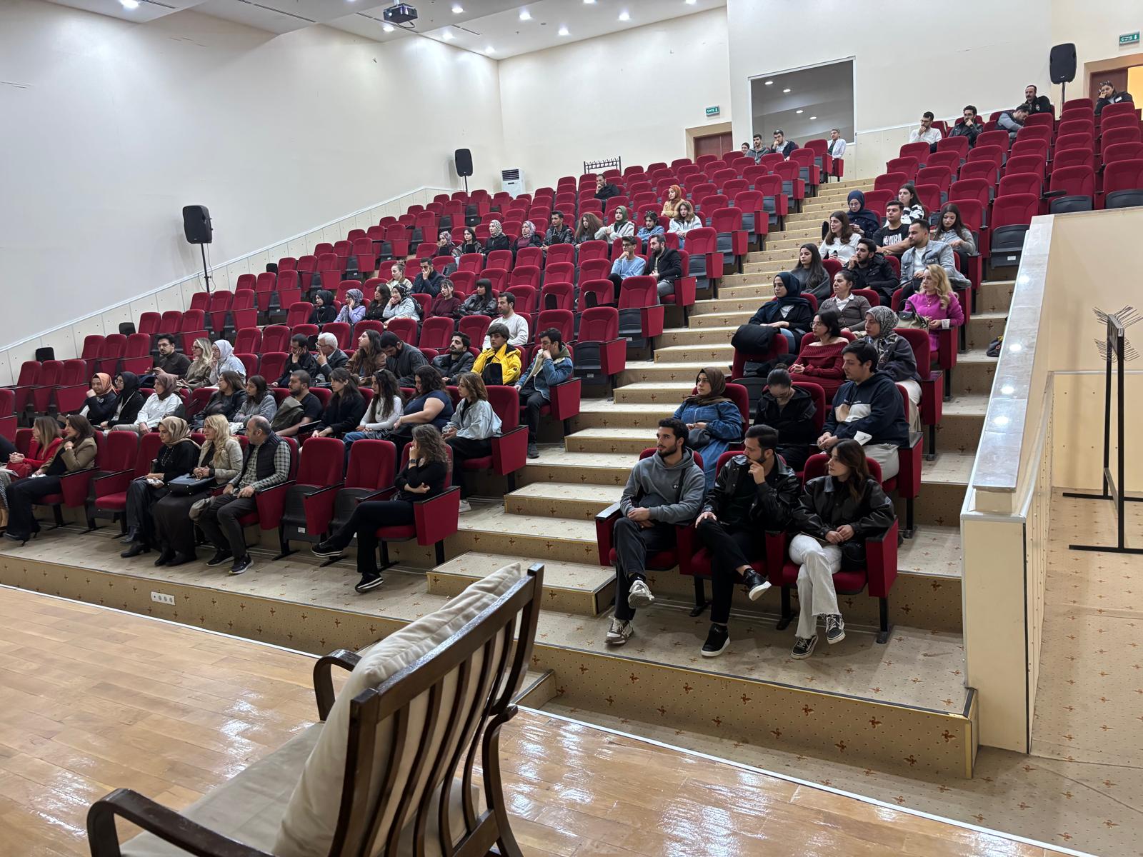 Güzel Sanatlar Fakültesinde “Öğrencilere Yönelik Psikolojik Farkındalık” Semineri Gerçekleştirildi